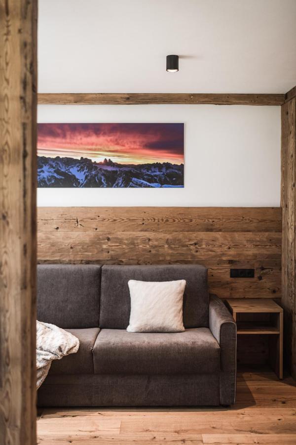Biohof Untergroeber Apartment Braies  Bagian luar foto